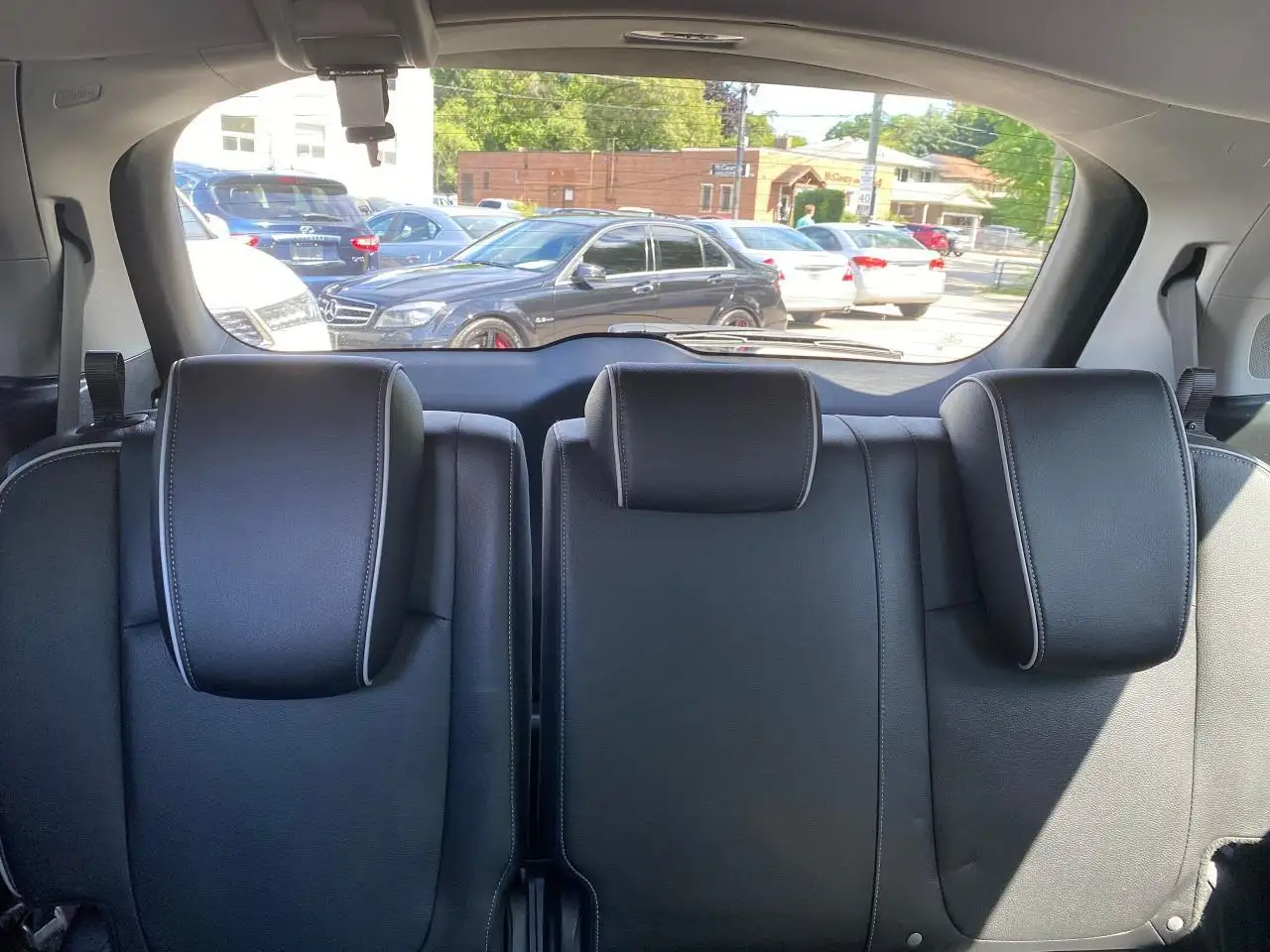 Honda Odyssey снимка Honda Odyssey