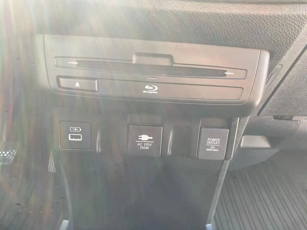 Honda Odyssey снимка Honda Odyssey