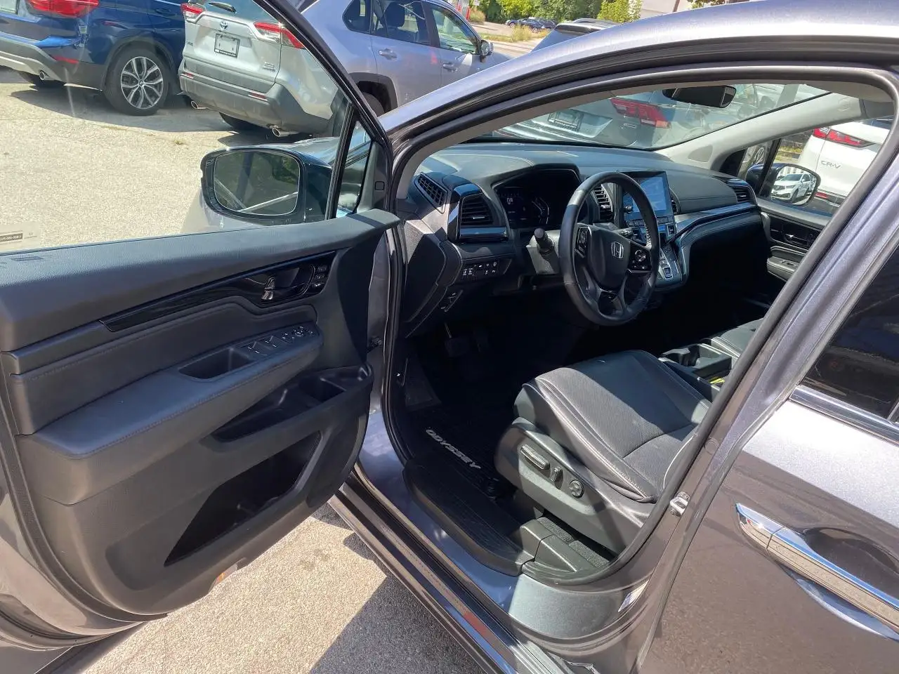 Honda Odyssey снимка Honda Odyssey