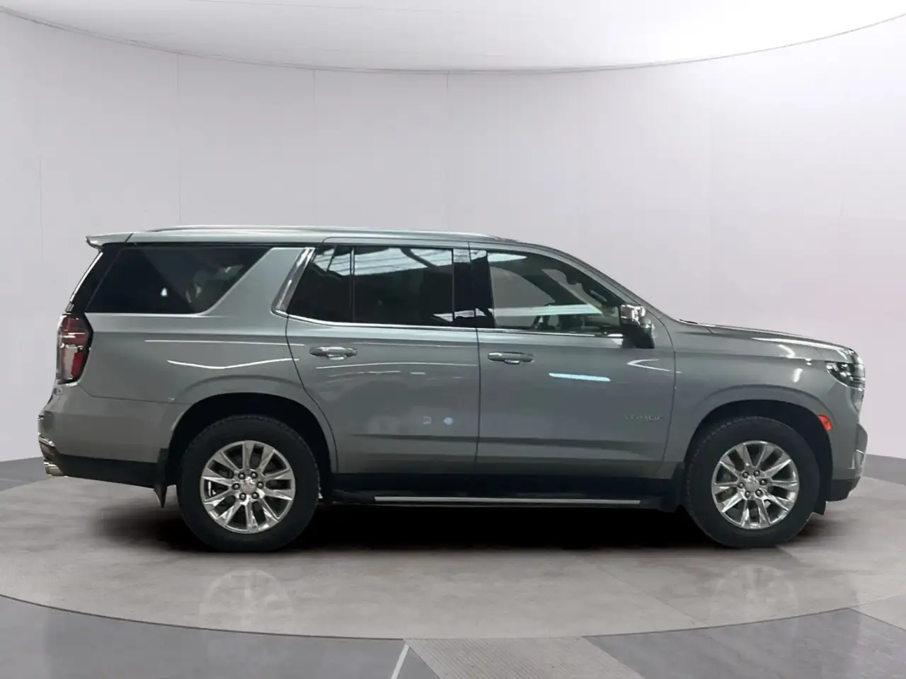 Chevrolet Tahoe снимка Chevrolet Tahoe
