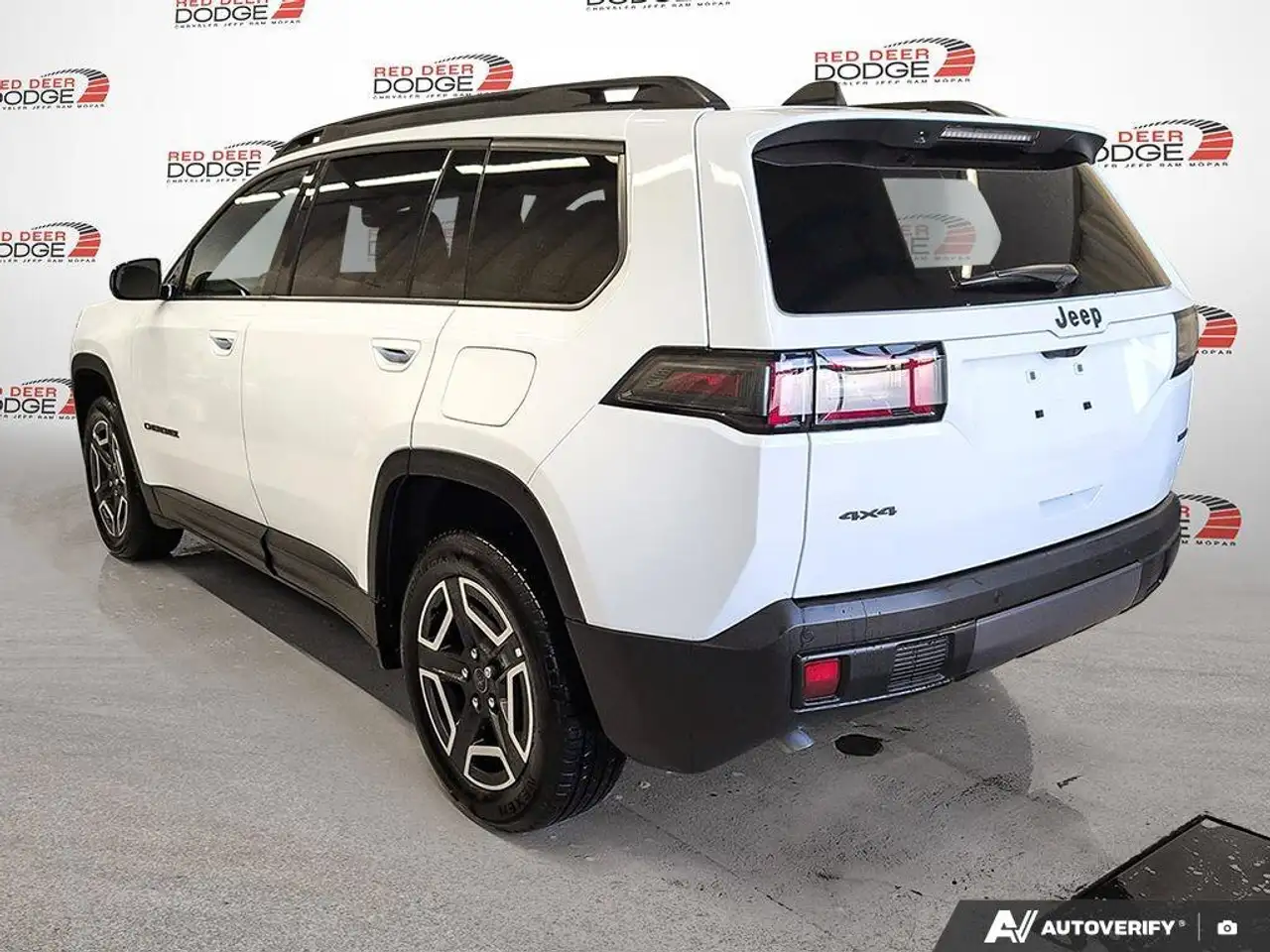 Jeep Cherokee photo Jeep Cherokee