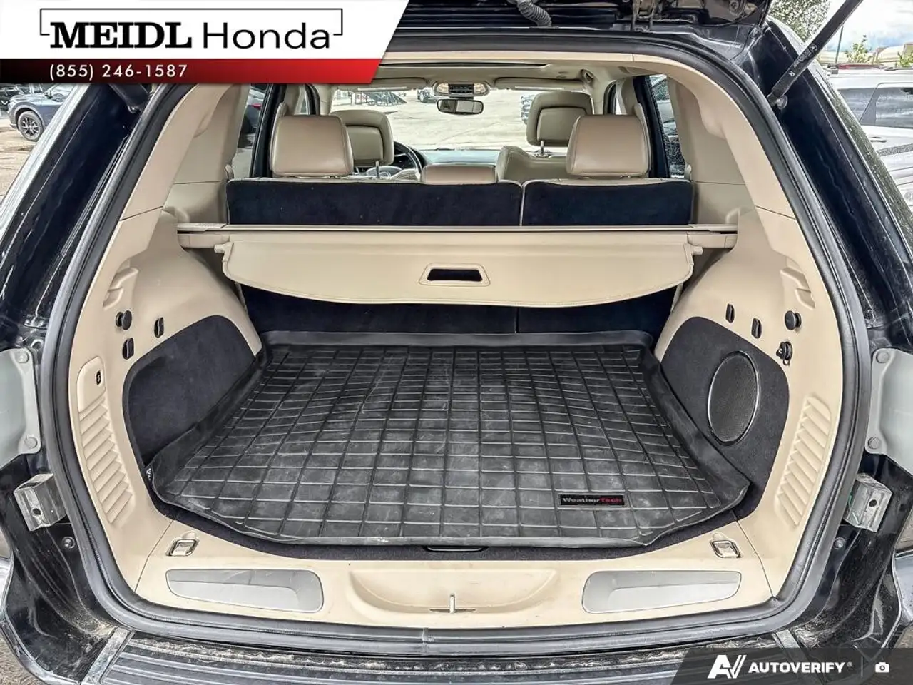 Jeep Grand Cherokee photo Jeep Grand Cherokee