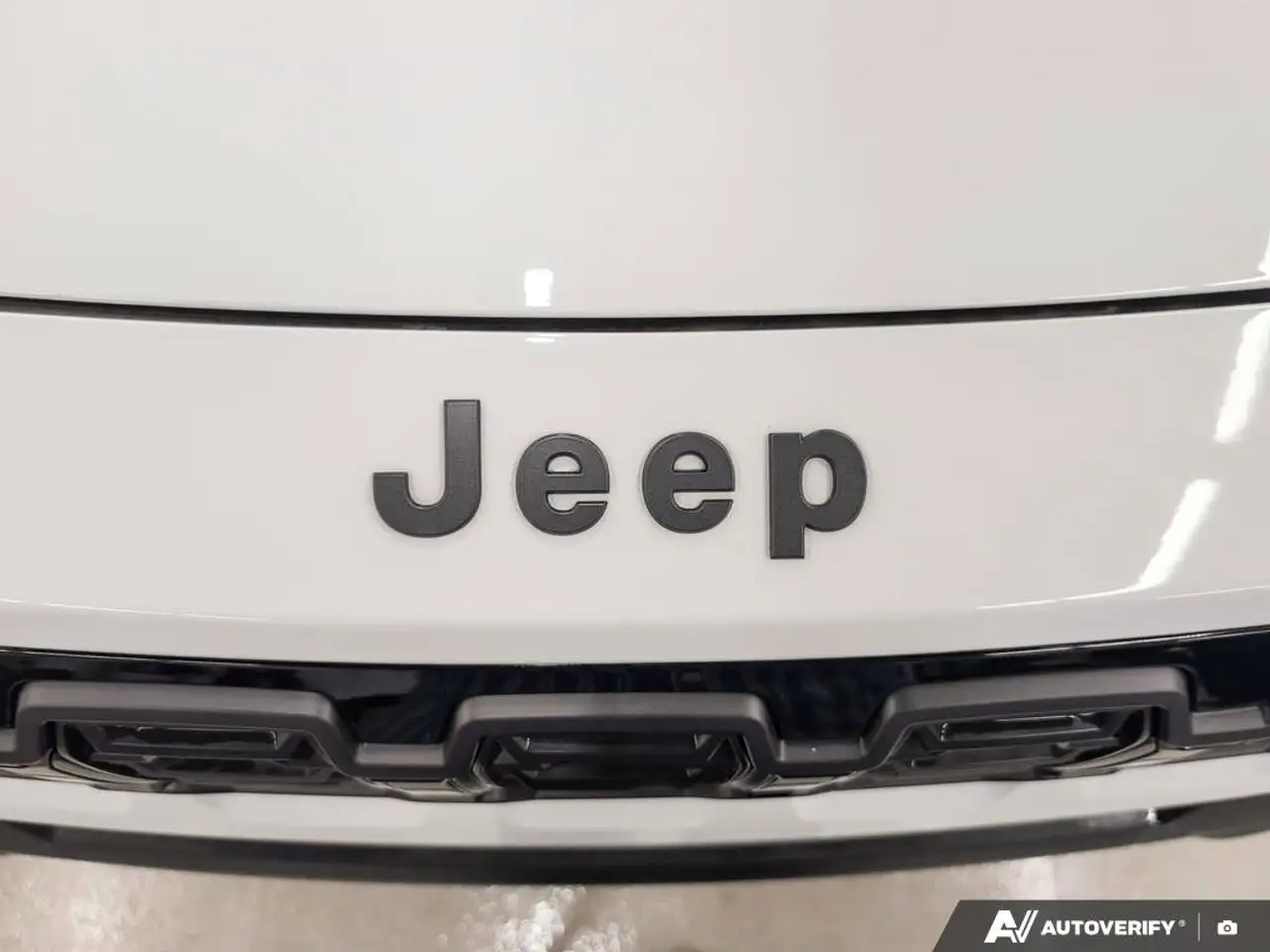 Jeep Cherokee photo Jeep Cherokee
