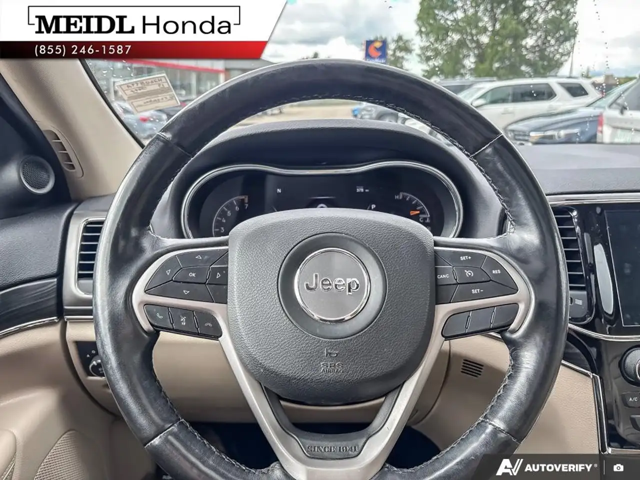 Jeep Grand Cherokee photo Jeep Grand Cherokee