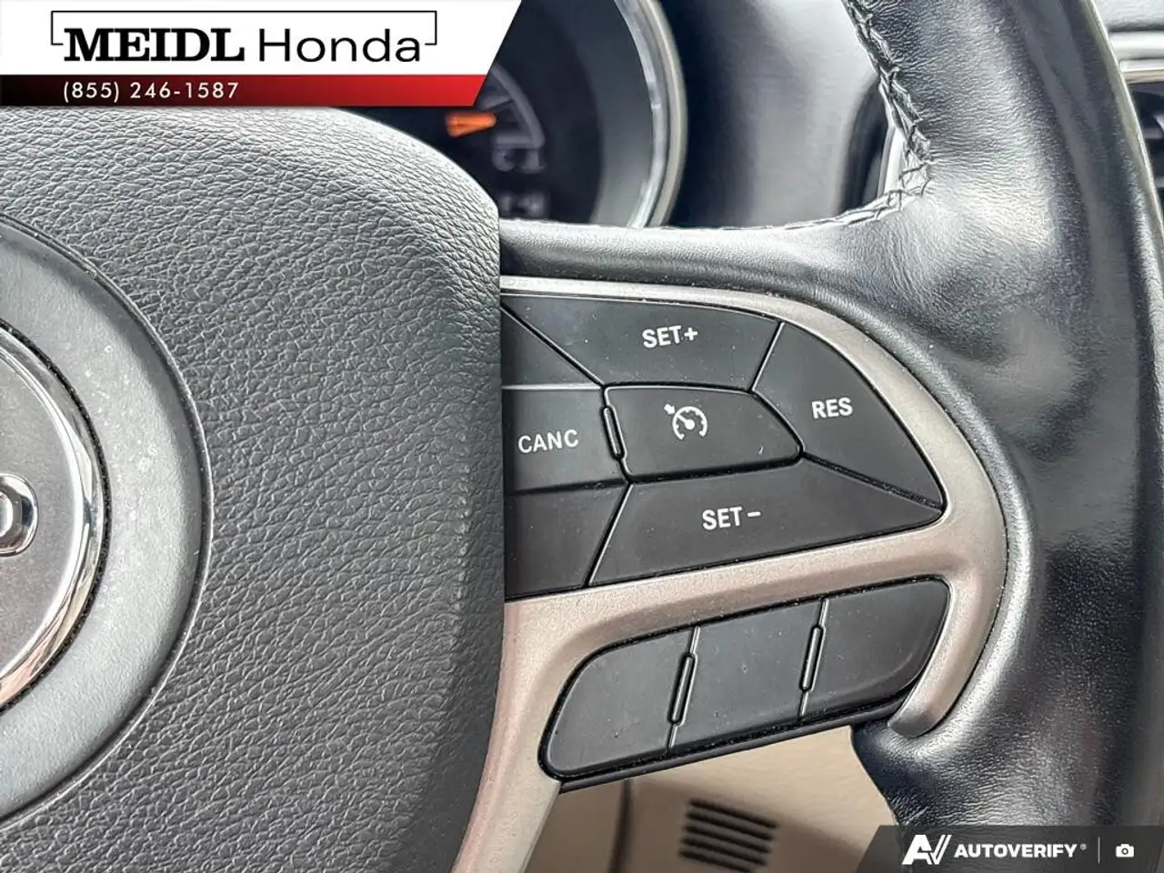 Jeep Grand Cherokee photo Jeep Grand Cherokee