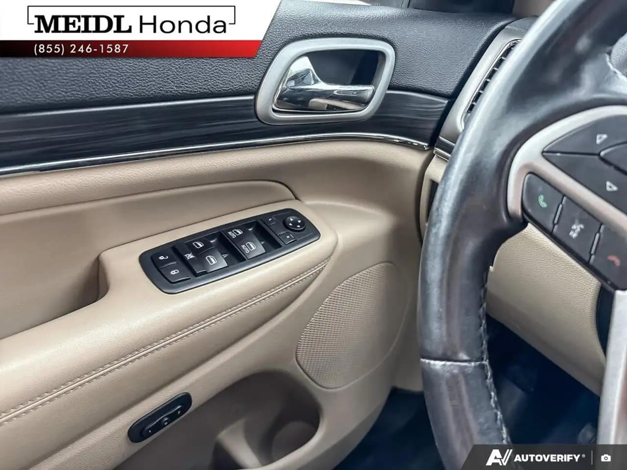 Jeep Grand Cherokee photo Jeep Grand Cherokee