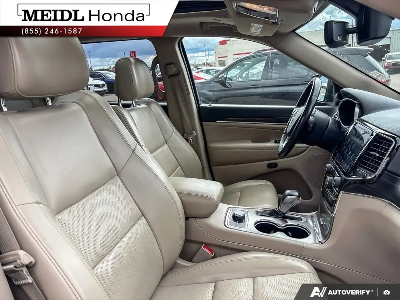 Jeep Grand Cherokee photo Jeep Grand Cherokee