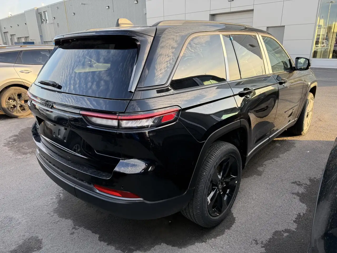Jeep Grand Cherokee снимка Jeep Grand Cherokee