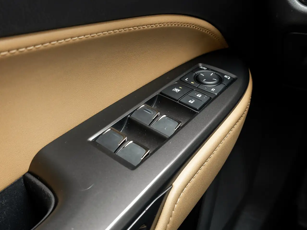 Lexus NX fotografie Lexus NX