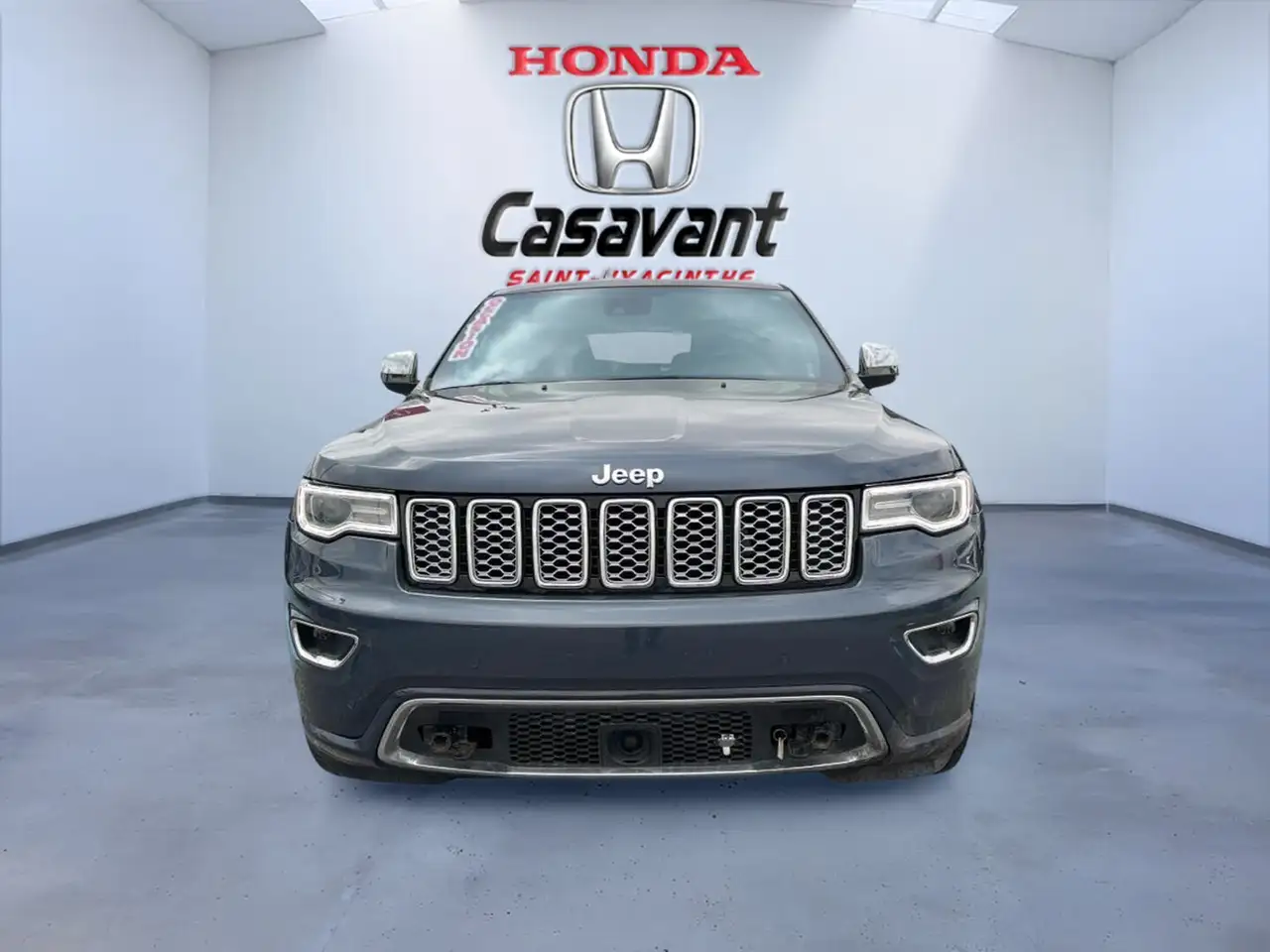 Jeep Grand Cherokee photo Jeep Grand Cherokee