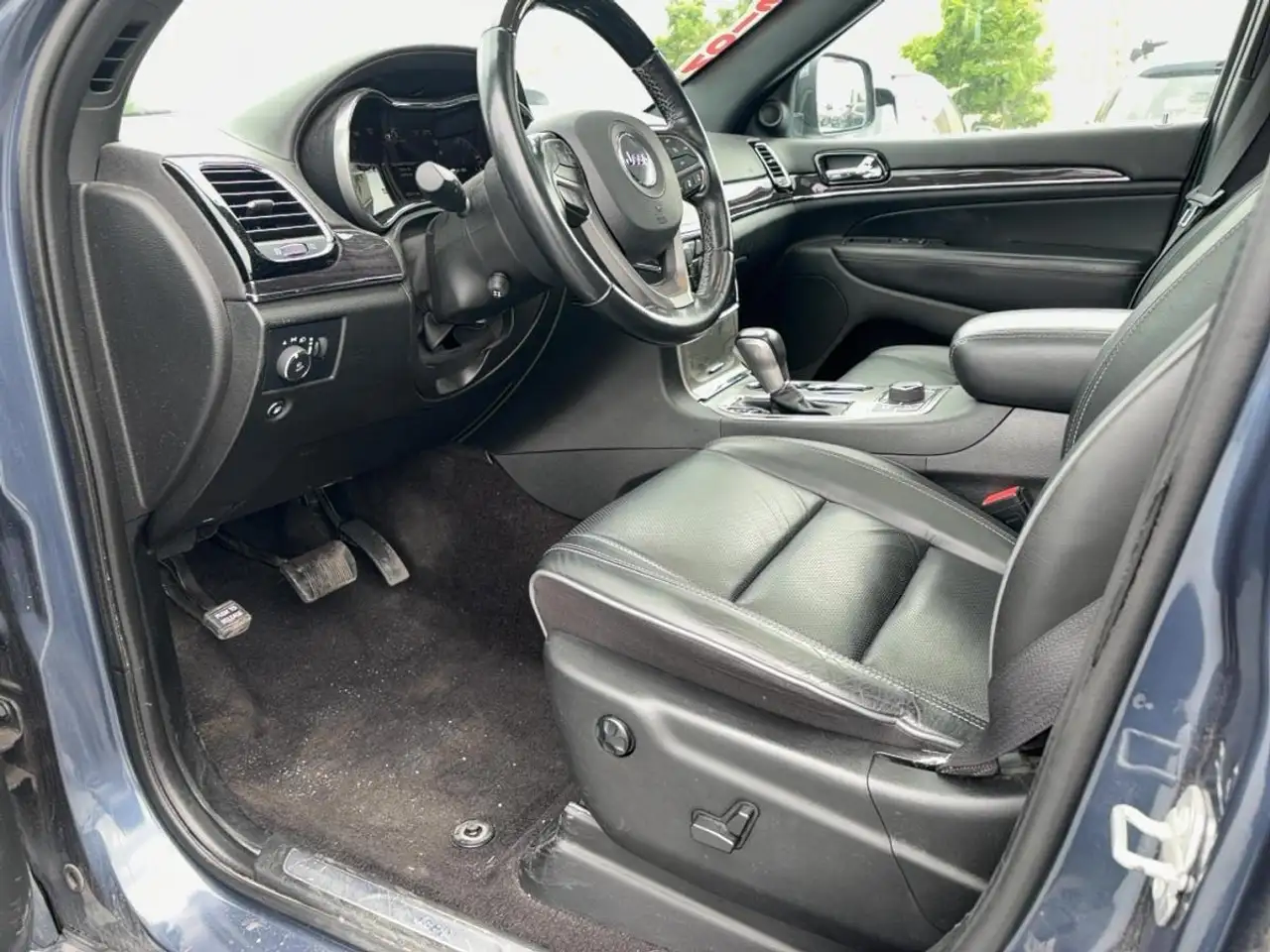Jeep Grand Cherokee photo Jeep Grand Cherokee