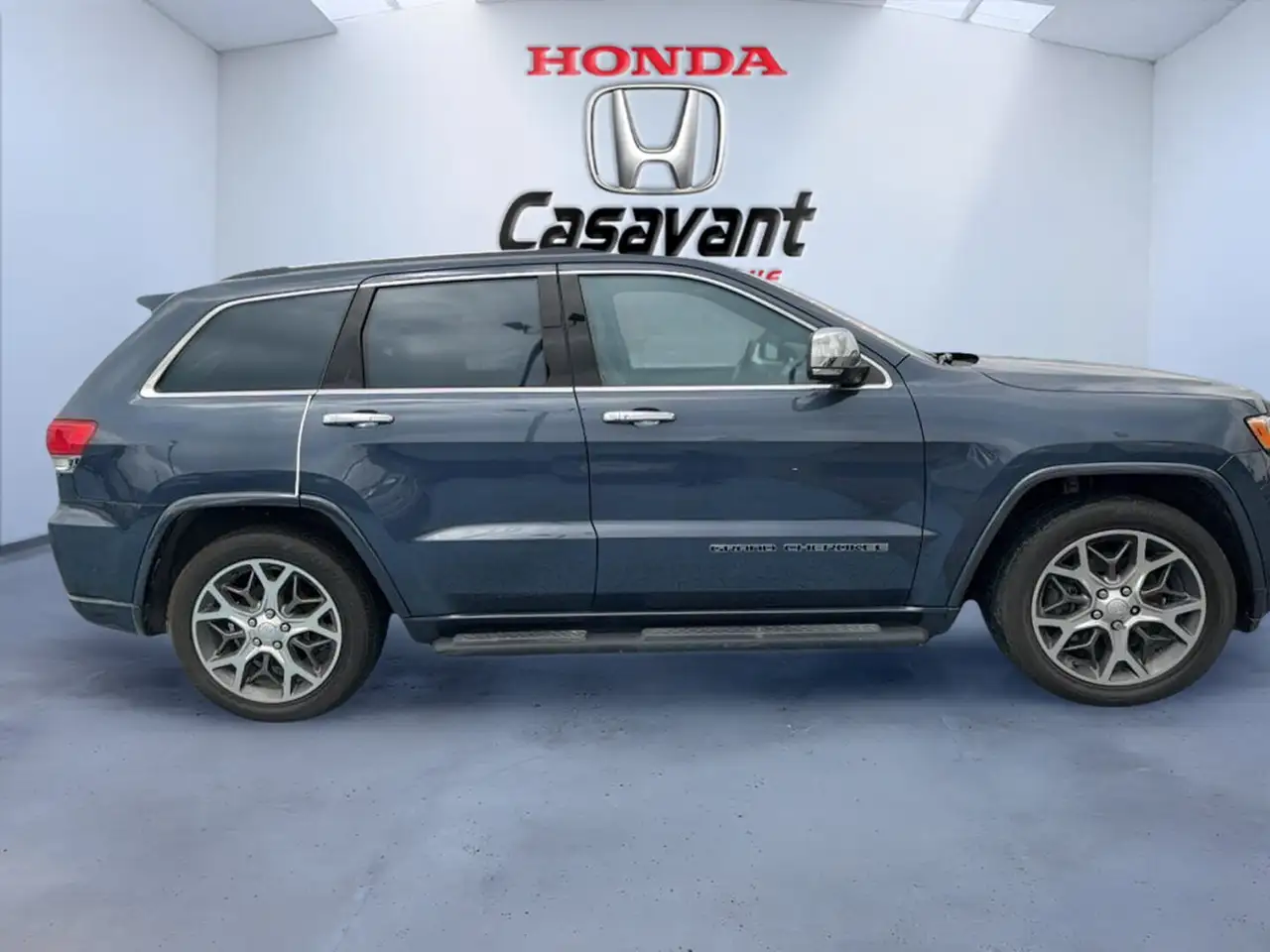 Jeep Grand Cherokee photo Jeep Grand Cherokee