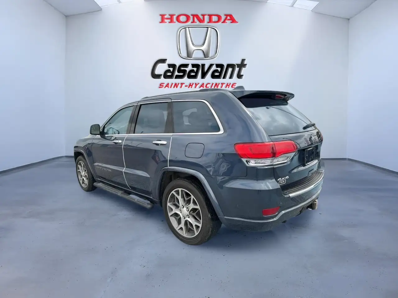 Jeep Grand Cherokee photo Jeep Grand Cherokee