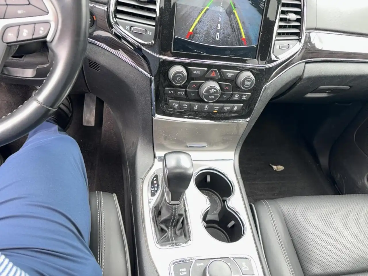 Jeep Grand Cherokee photo Jeep Grand Cherokee