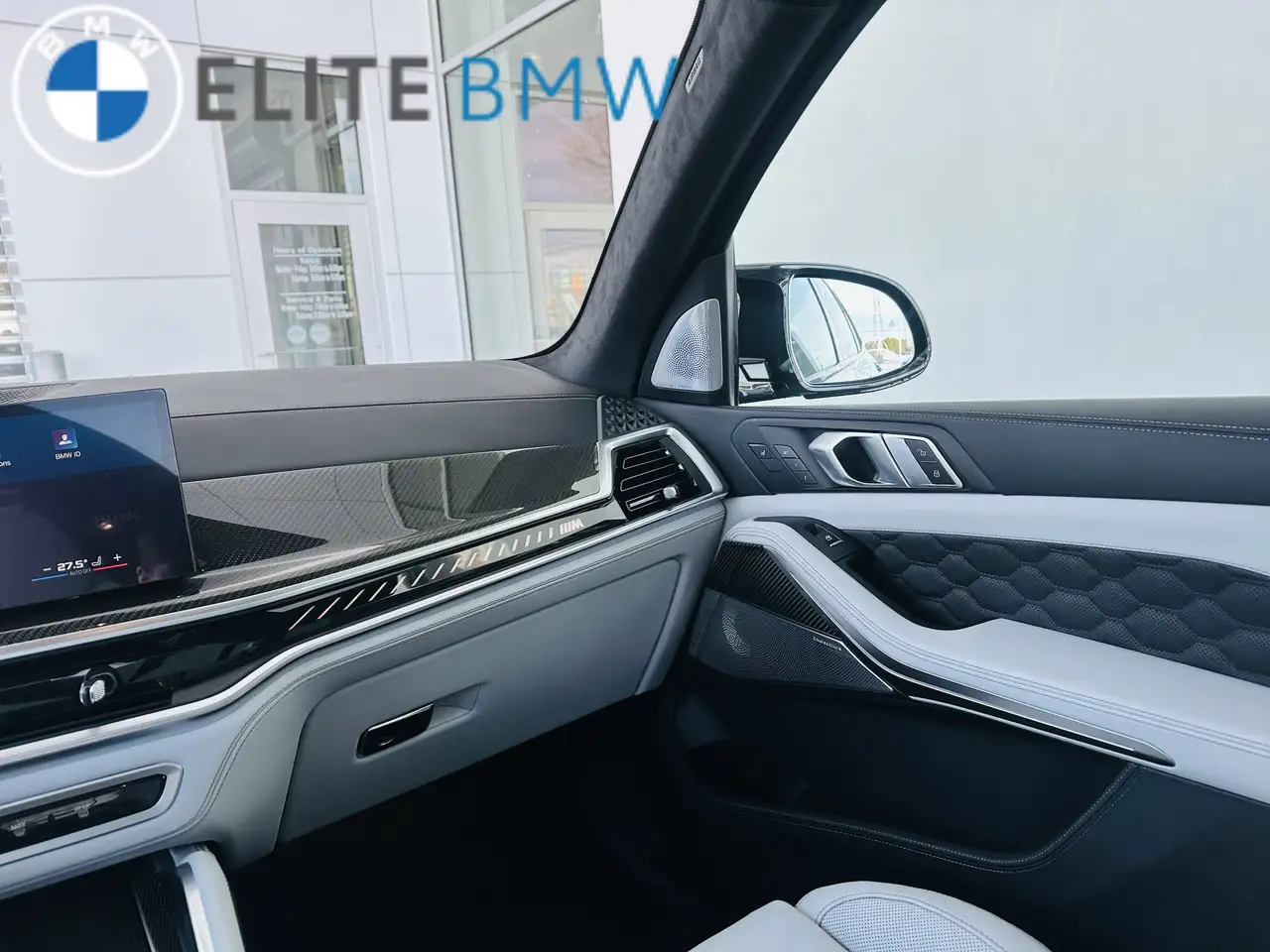 BMW X5 M снимка BMW X5 M