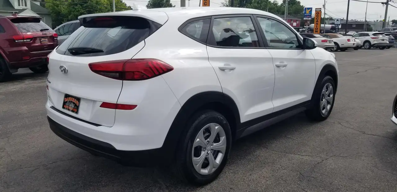 Hyundai TUCSON photo Hyundai TUCSON