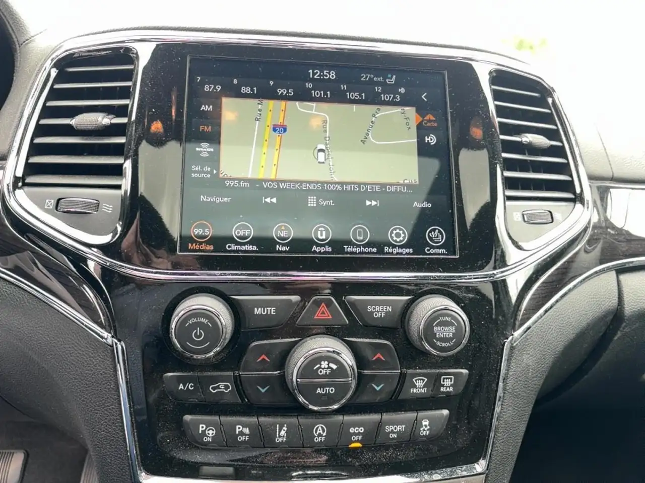 Jeep Grand Cherokee photo Jeep Grand Cherokee