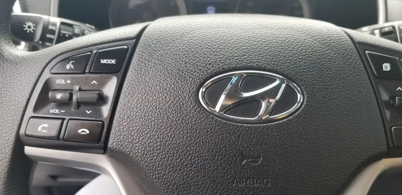 Hyundai TUCSON photo Hyundai TUCSON