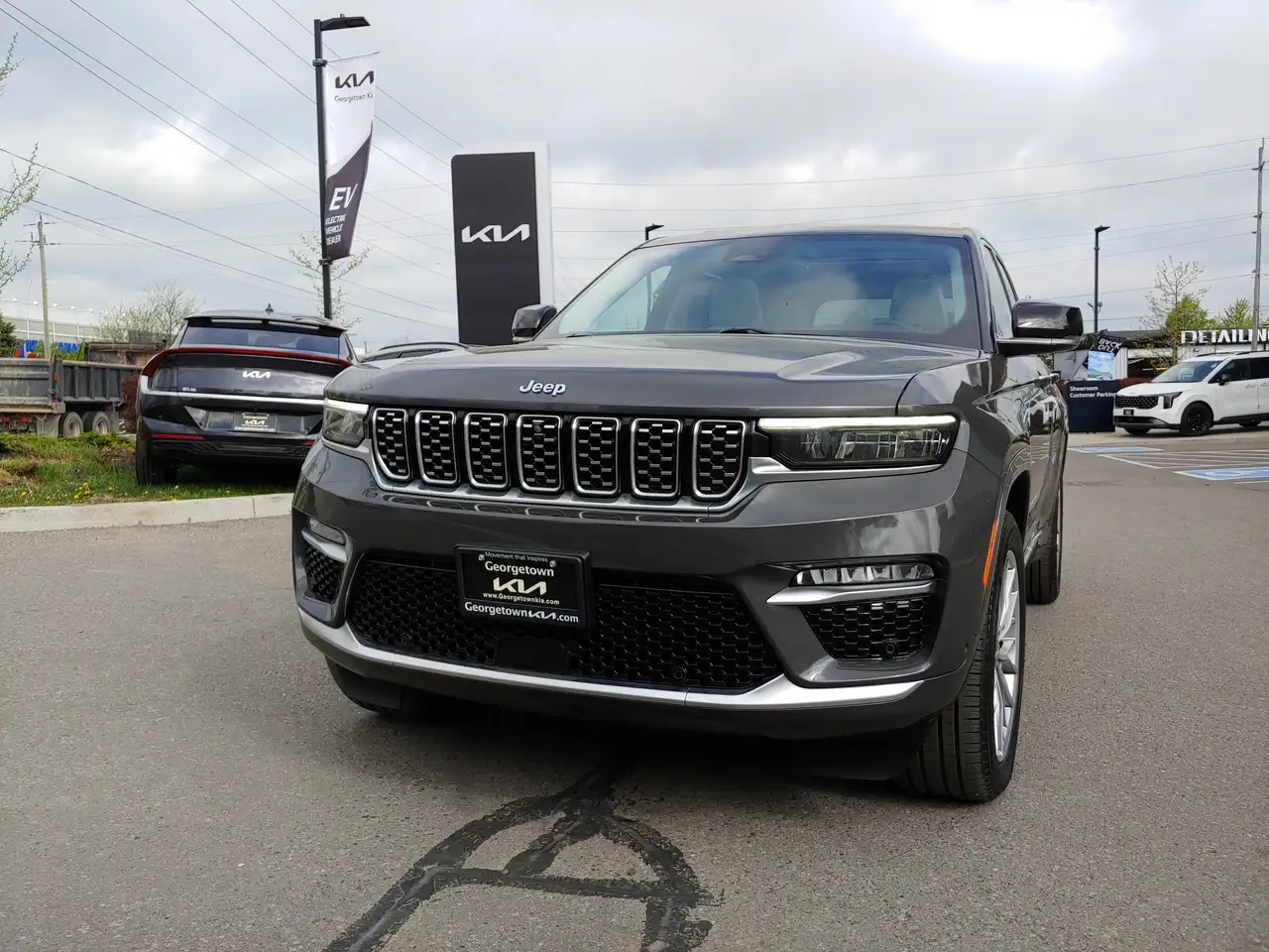 Jeep Grand Cherokee photo Jeep Grand Cherokee