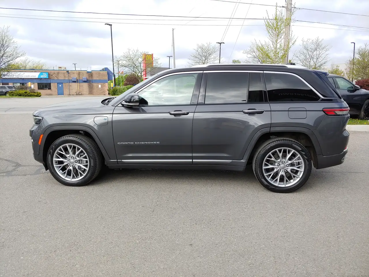 Jeep Grand Cherokee photo Jeep Grand Cherokee