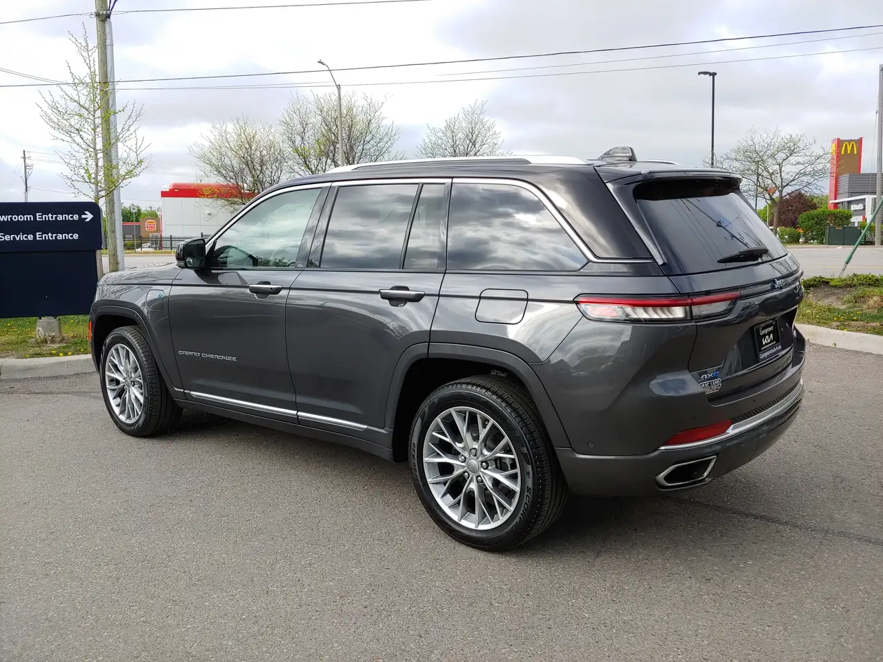 Jeep Grand Cherokee photo Jeep Grand Cherokee