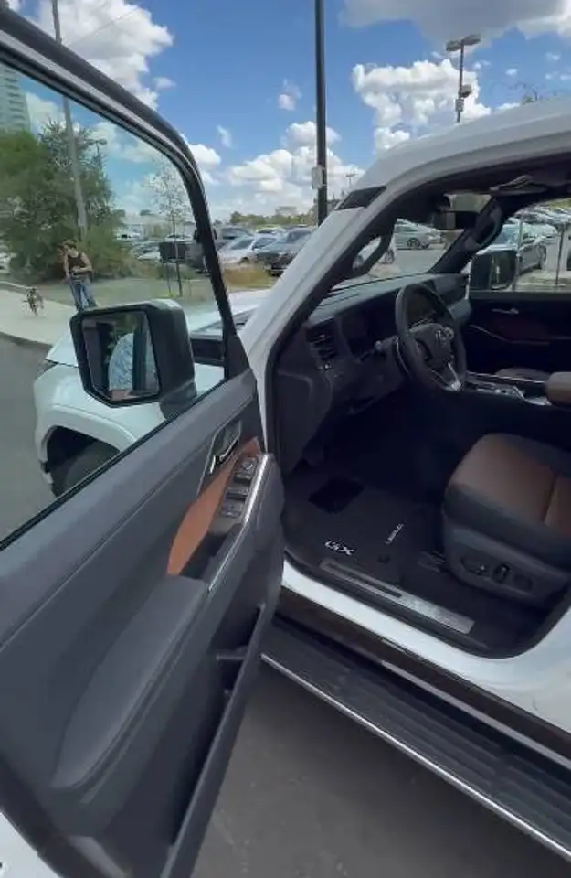 Lexus GX 550 снимка Lexus GX 550