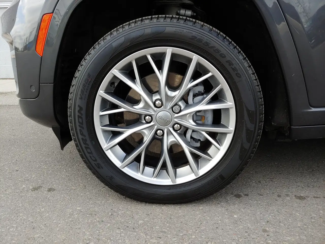 Jeep Grand Cherokee photo Jeep Grand Cherokee
