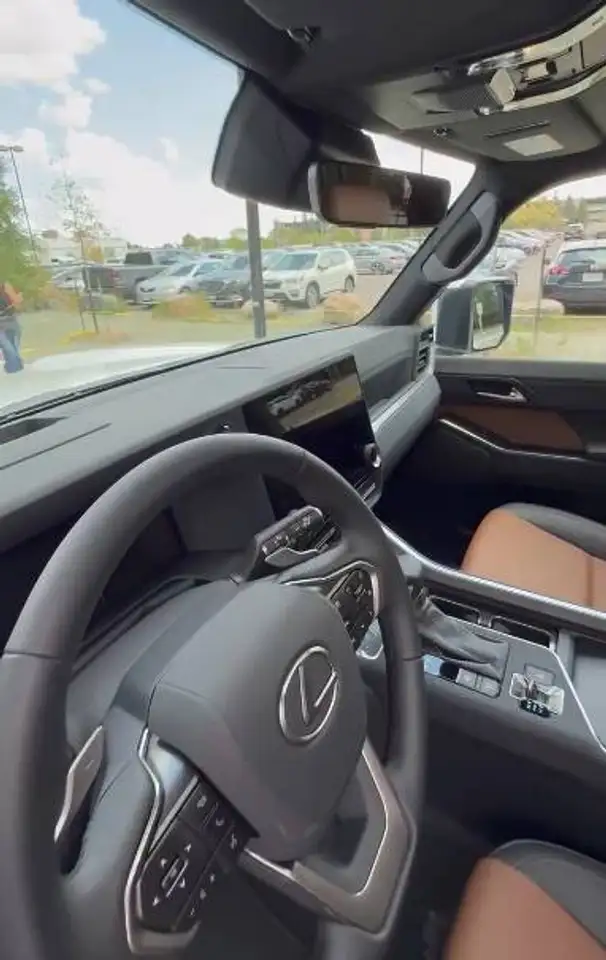 Lexus GX 550 снимка Lexus GX 550