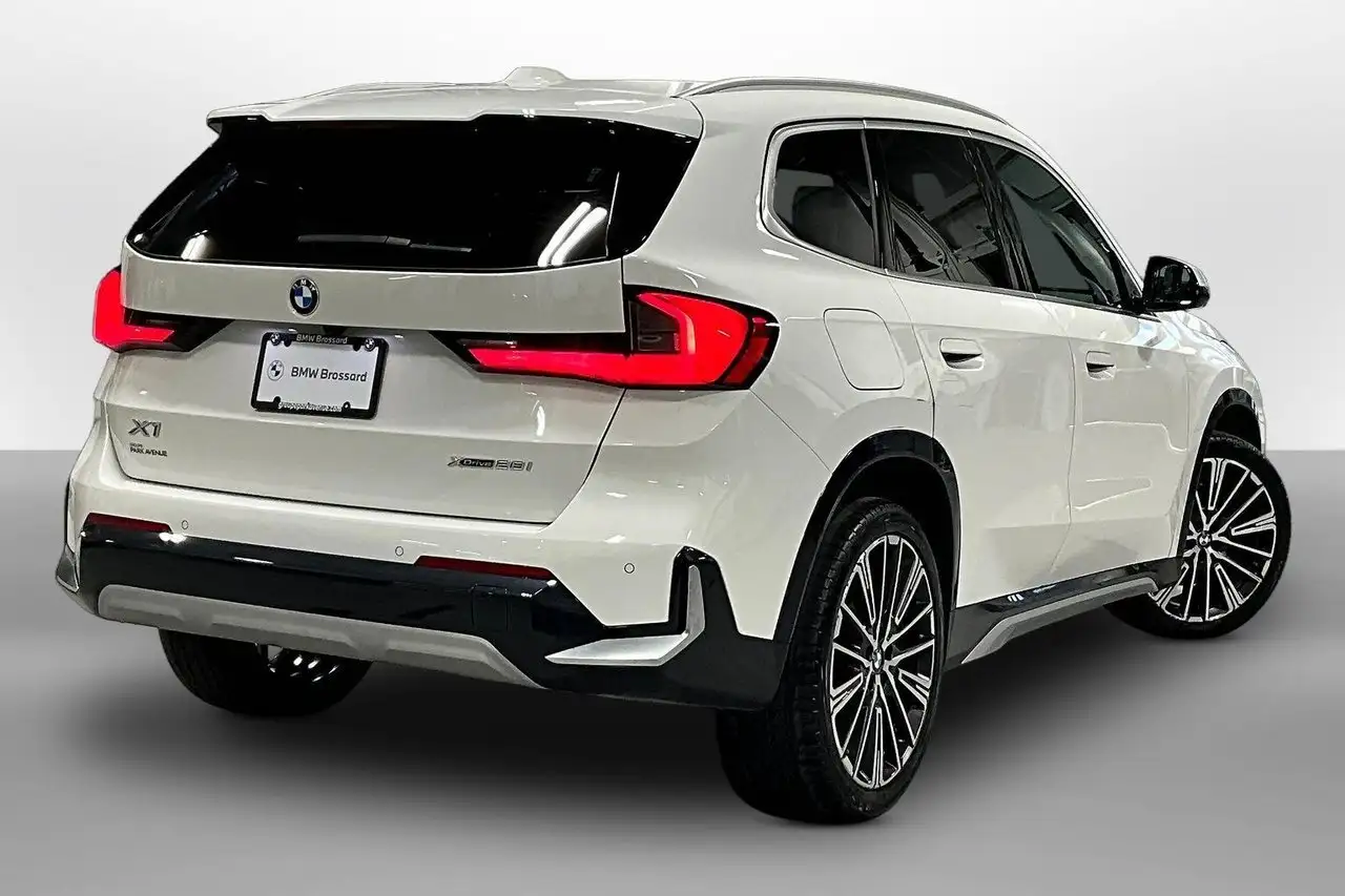 BMW X1 photo BMW X1