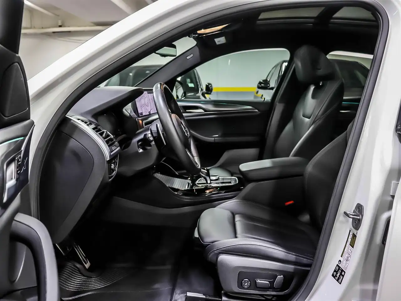 BMW X4 photo BMW X4