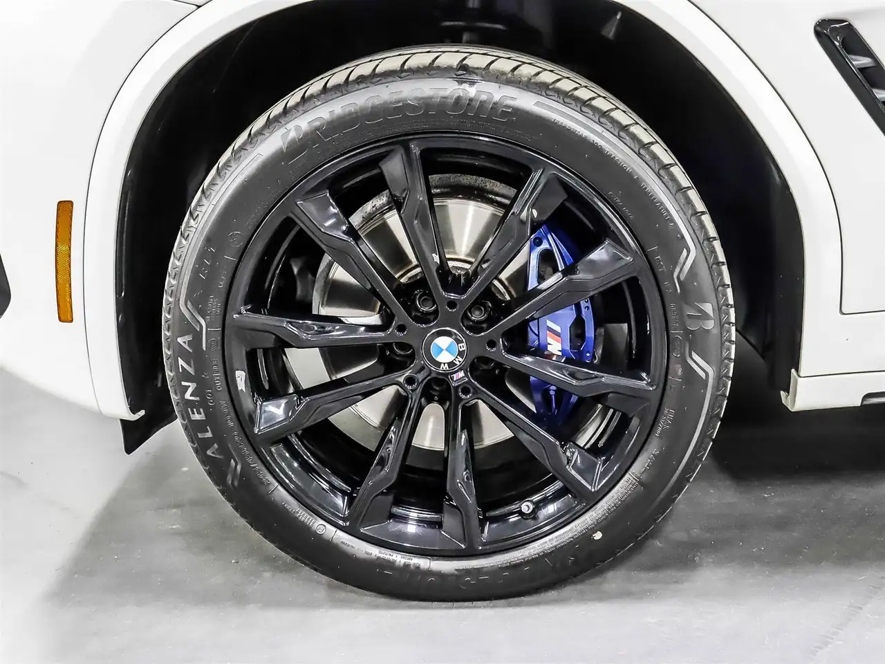 BMW X4 photo BMW X4