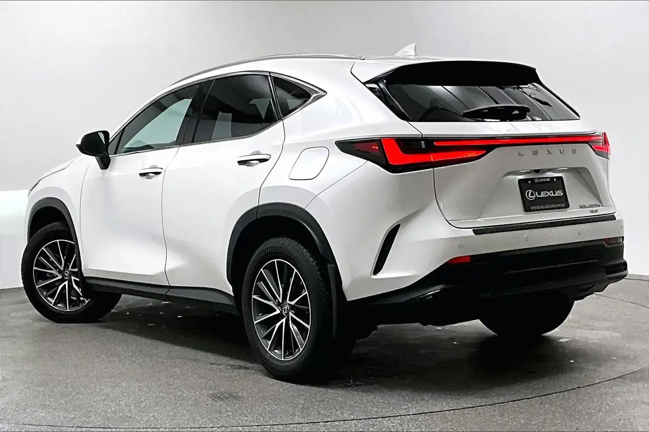 Lexus NX fotografie Lexus NX