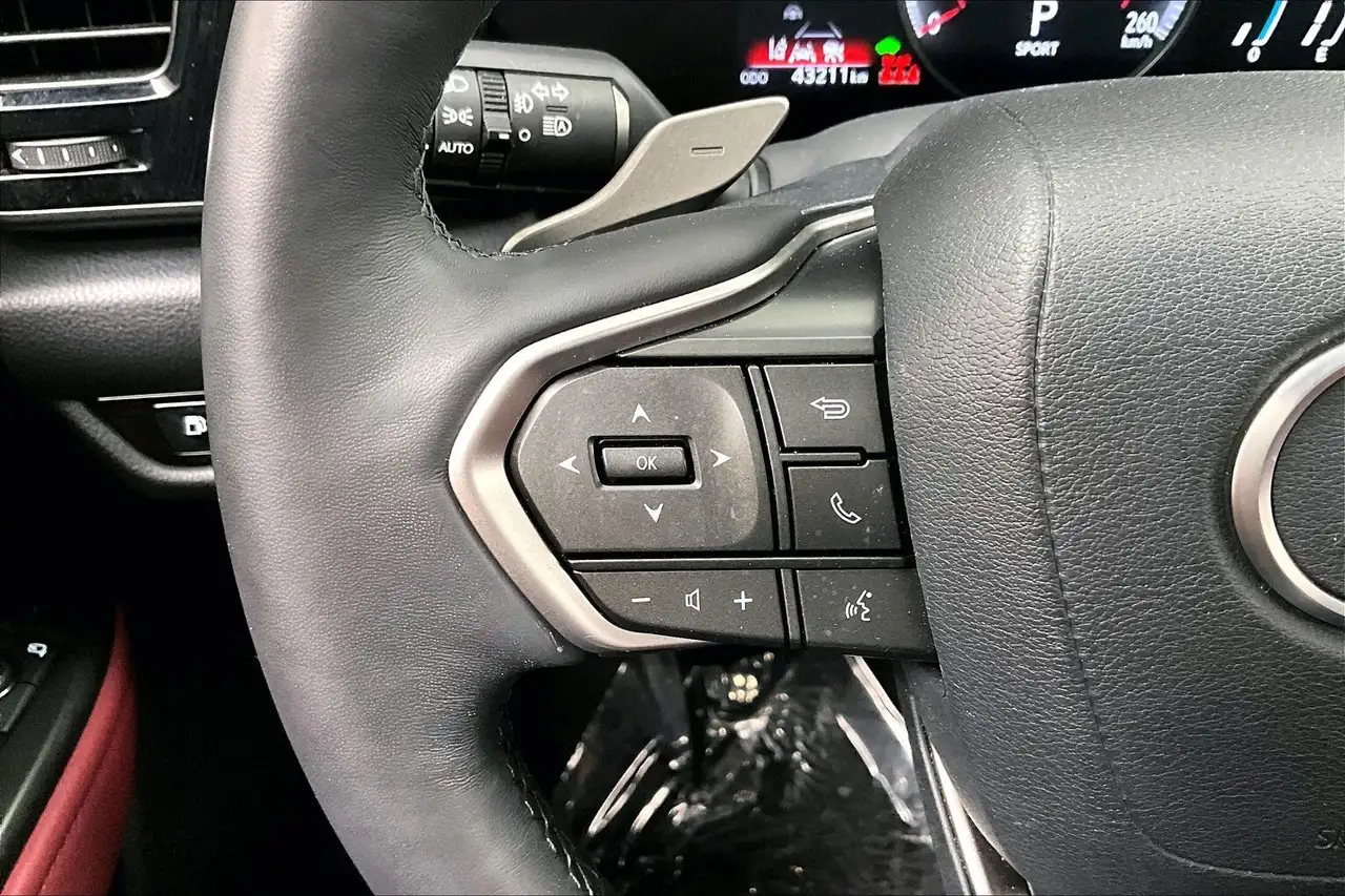 Lexus NX fotografie Lexus NX