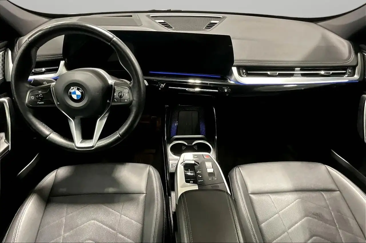 BMW X1 photo BMW X1