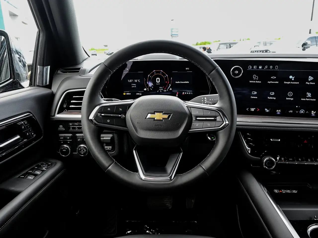 Chevrolet Tahoe снимка Chevrolet Tahoe
