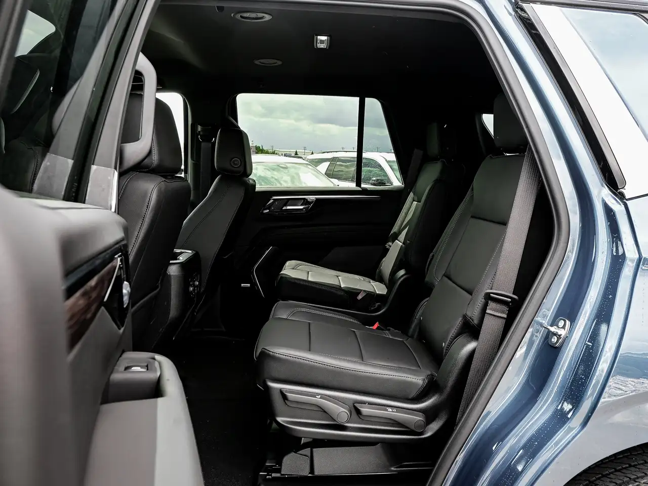 Chevrolet Tahoe снимка Chevrolet Tahoe