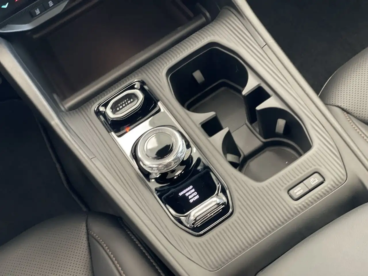 Jeep Cherokee photo Jeep Cherokee