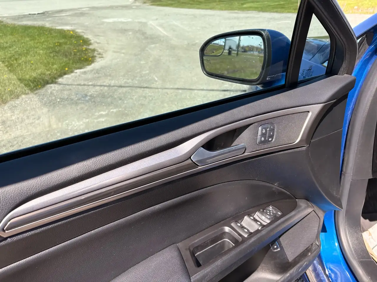 Ford Fusion Energi photo Ford Fusion Energi