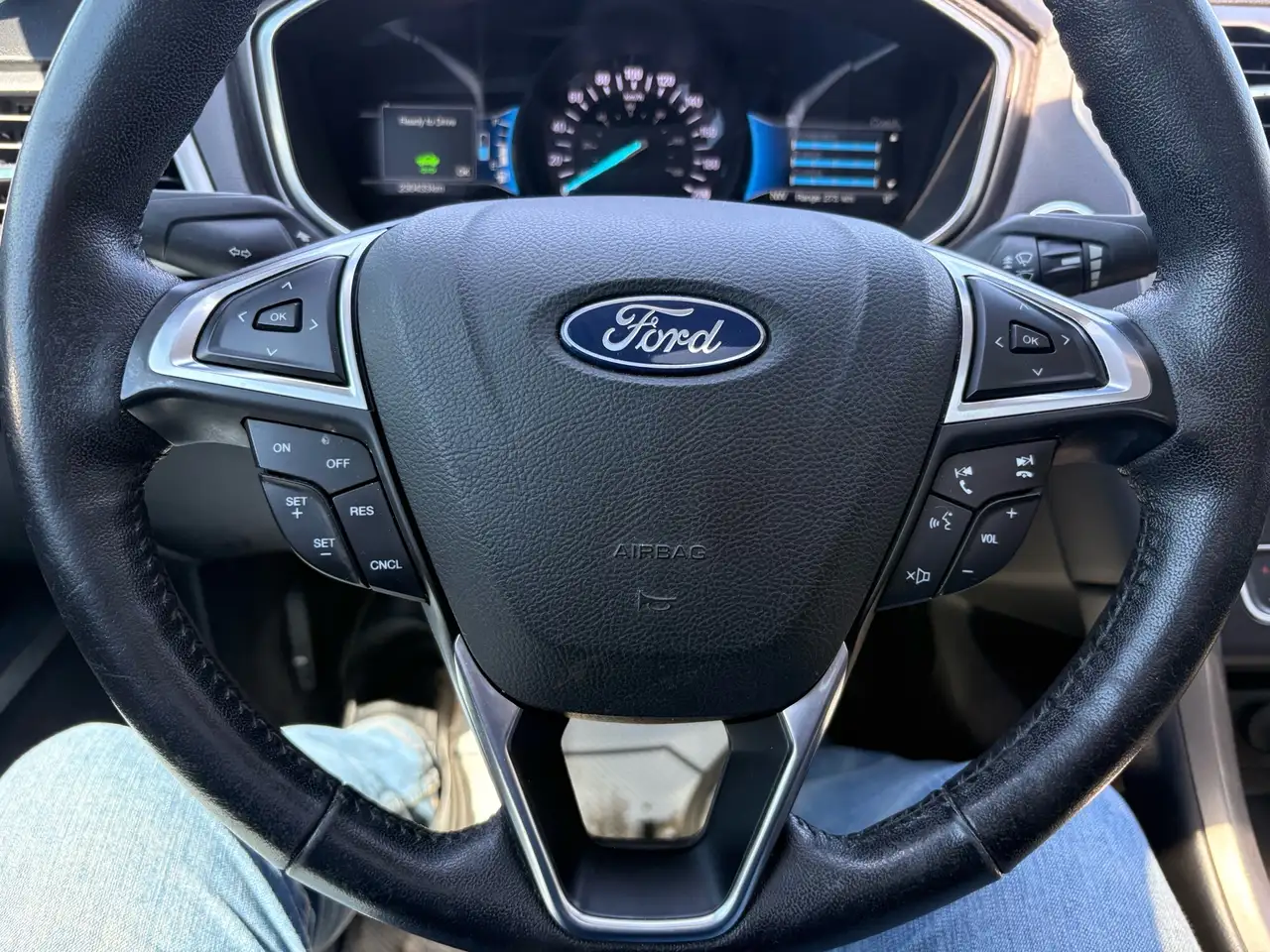 Ford Fusion Energi photo Ford Fusion Energi