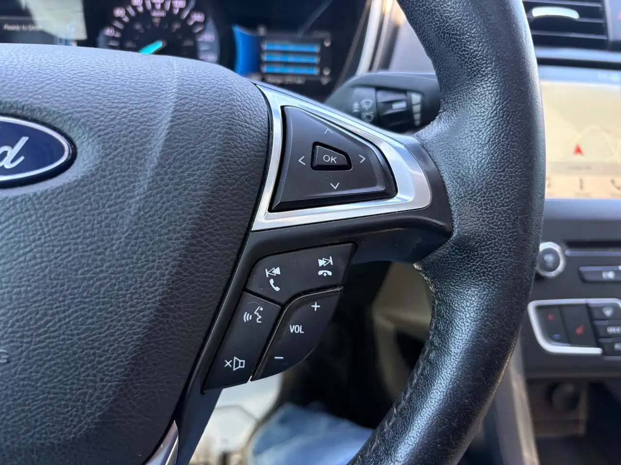 Ford Fusion Energi photo Ford Fusion Energi