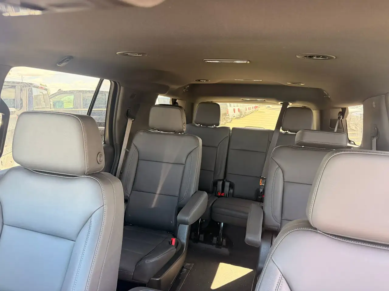 Chevrolet Tahoe снимка Chevrolet Tahoe