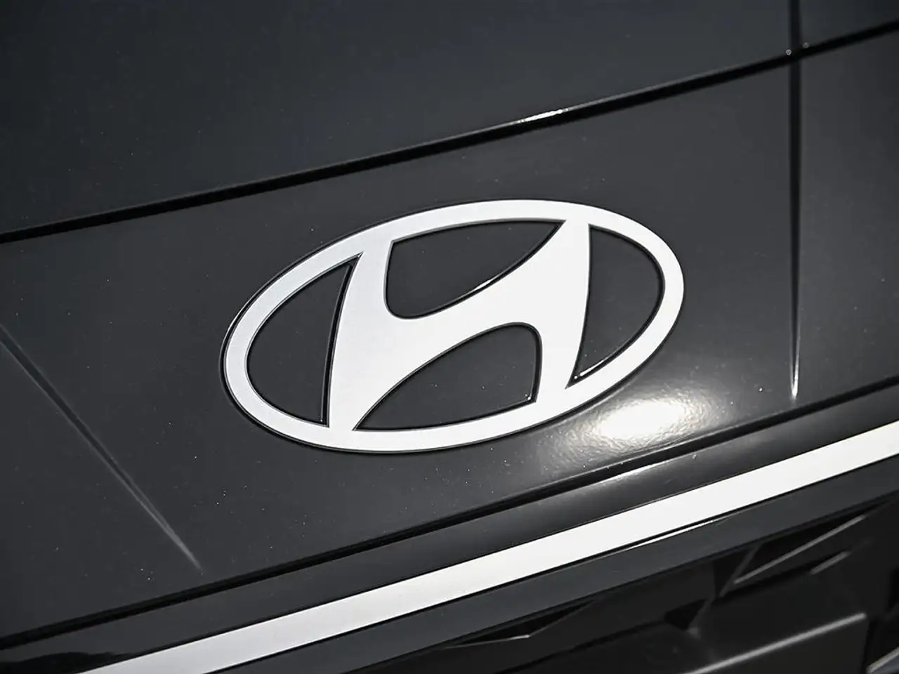 Hyundai ELANTRA photo Hyundai ELANTRA