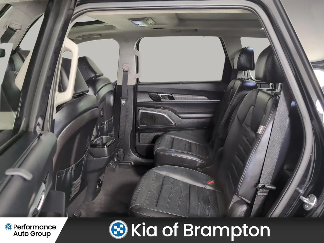 Kia Telluride снимка Kia Telluride