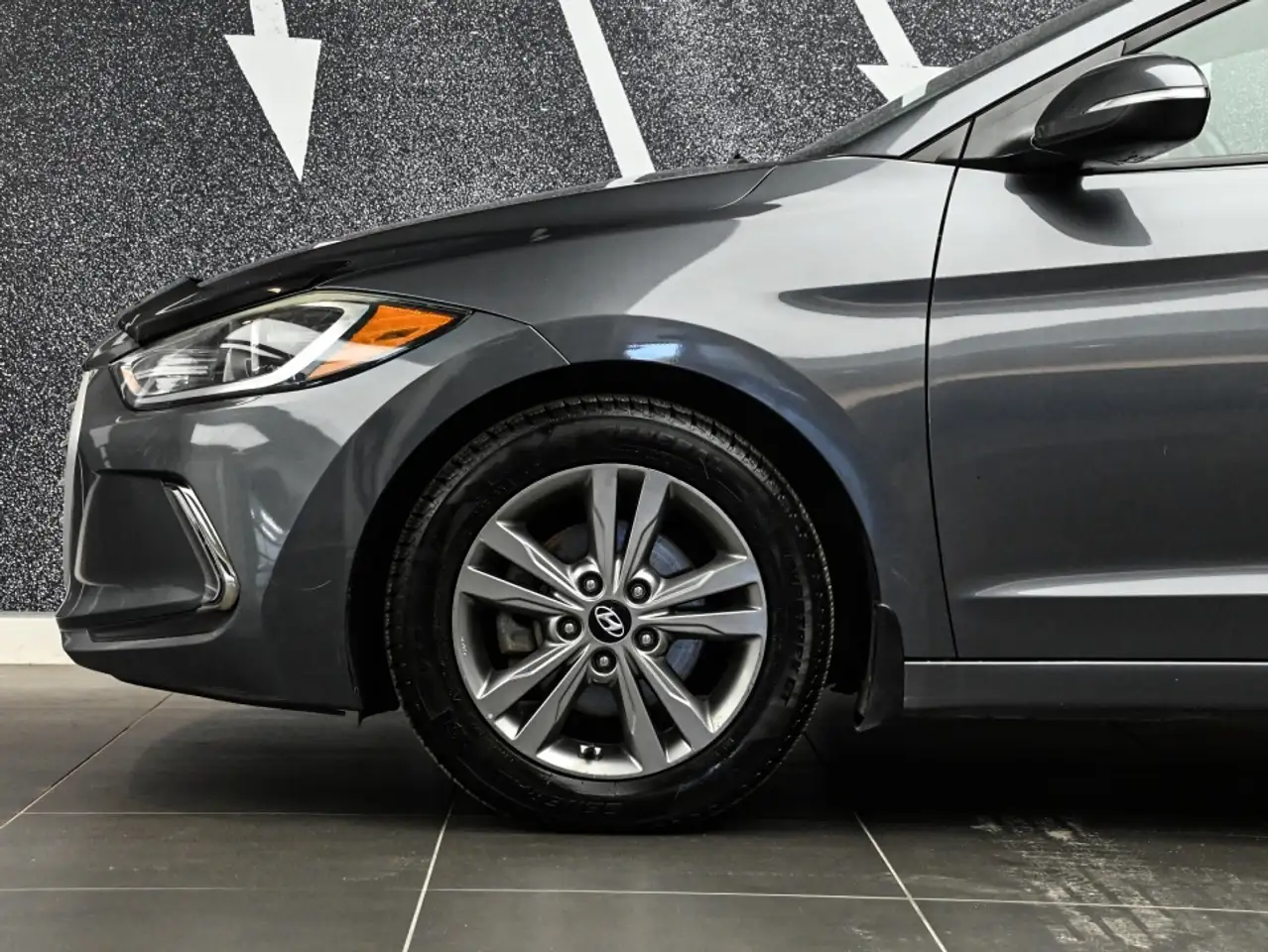 Hyundai ELANTRA fotografie Hyundai ELANTRA