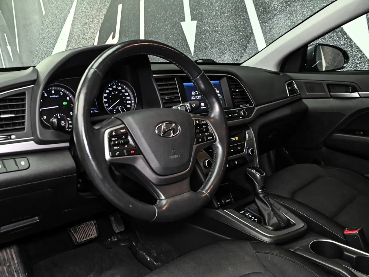 Hyundai ELANTRA fotografie Hyundai ELANTRA