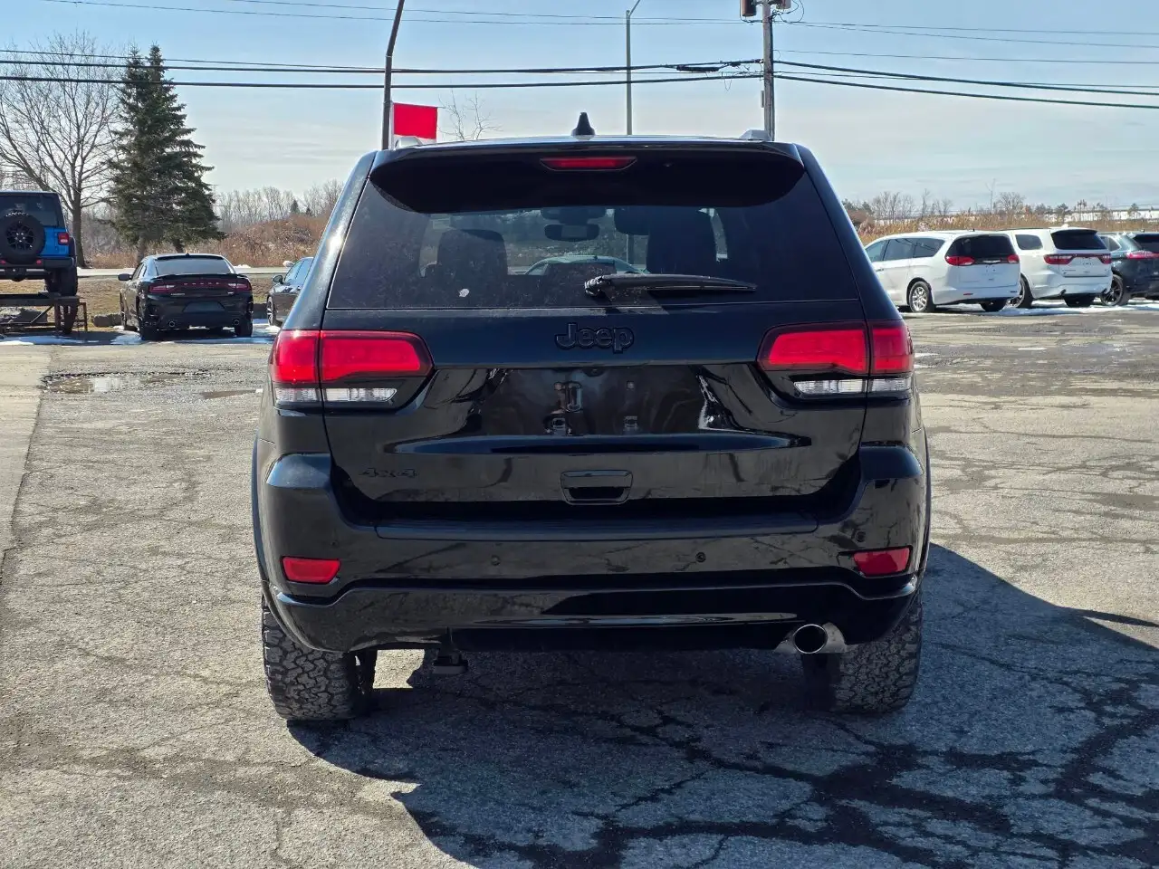 Jeep Grand Cherokee снимка Jeep Grand Cherokee