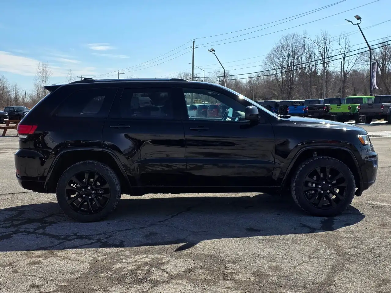 Jeep Grand Cherokee снимка Jeep Grand Cherokee