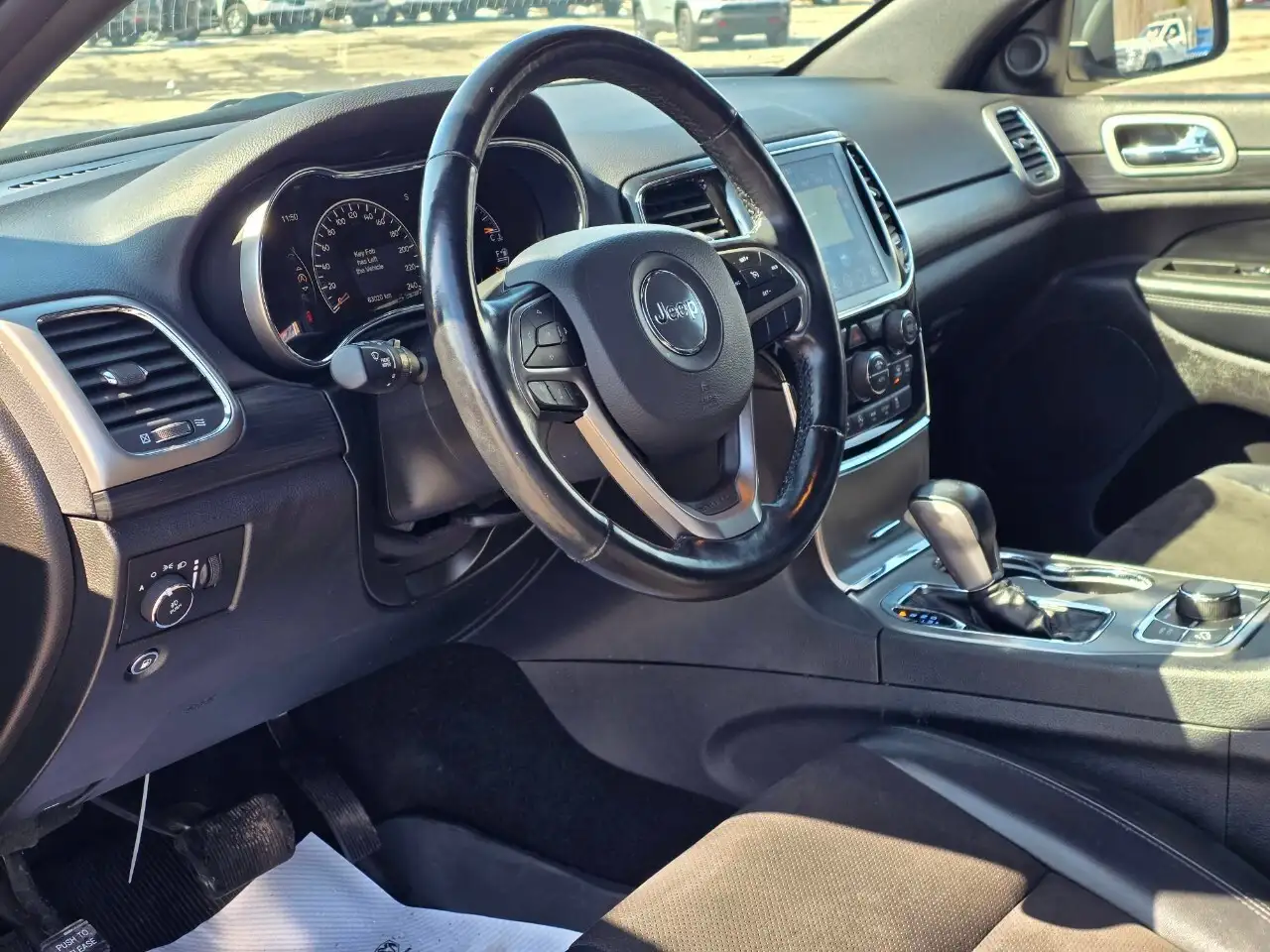 Jeep Grand Cherokee снимка Jeep Grand Cherokee