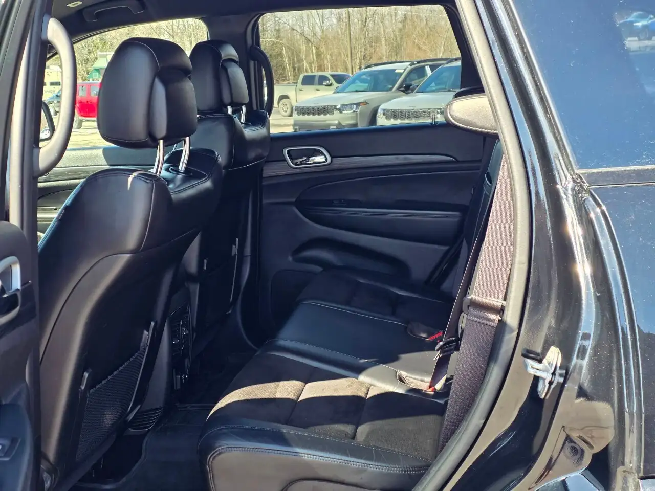 Jeep Grand Cherokee снимка Jeep Grand Cherokee