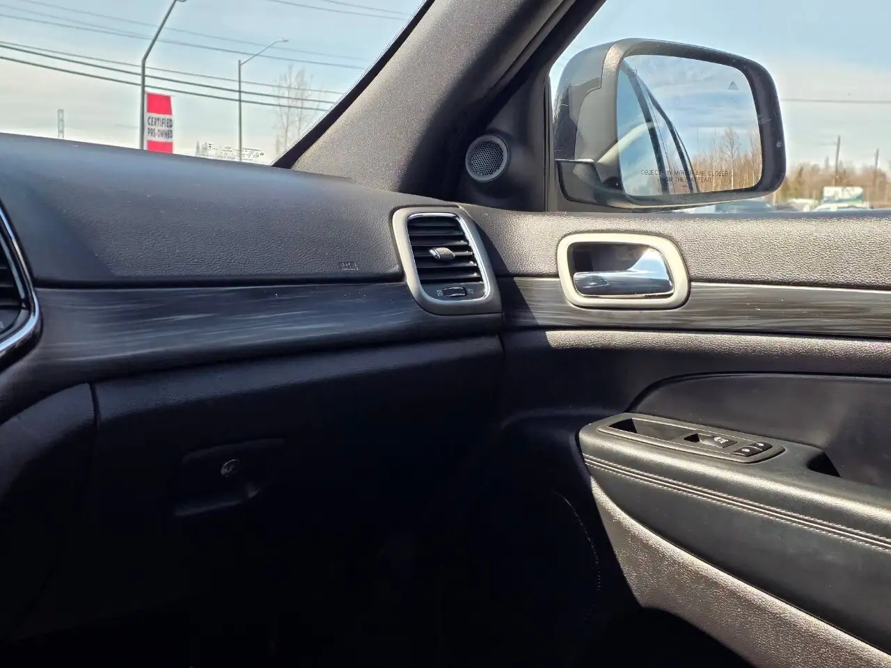 Jeep Grand Cherokee снимка Jeep Grand Cherokee